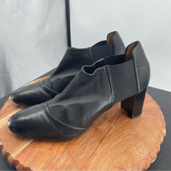 Aquatalia black leather heel booties Sz 11 - Picture 3 of 8
